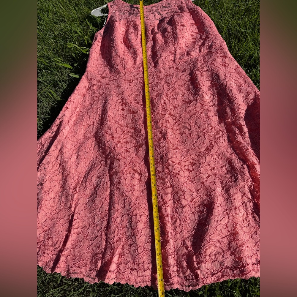 David's Bridal Coral Lace Cocktail Dress - Picture 4 of 6